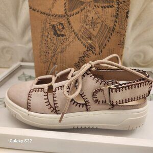 Free People women's Thirty Love Cutaway sneakers. NIB. Size 6